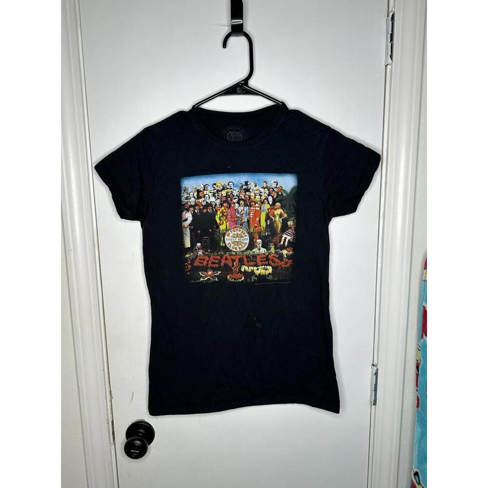 THE BEATLES SGT PEPPERS LONELY HEART Youth Large Black Junk Food T-Shirt